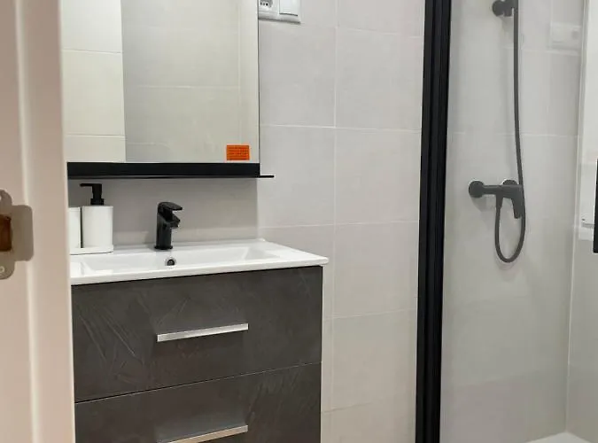 Soleado - En El Centro De Gijón